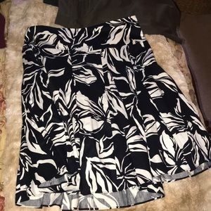 Women’s pleated flower skirt